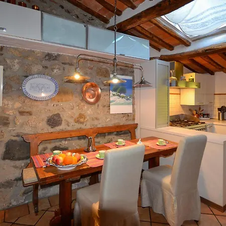 Stunning In Vakantiehuis Massa Marittima